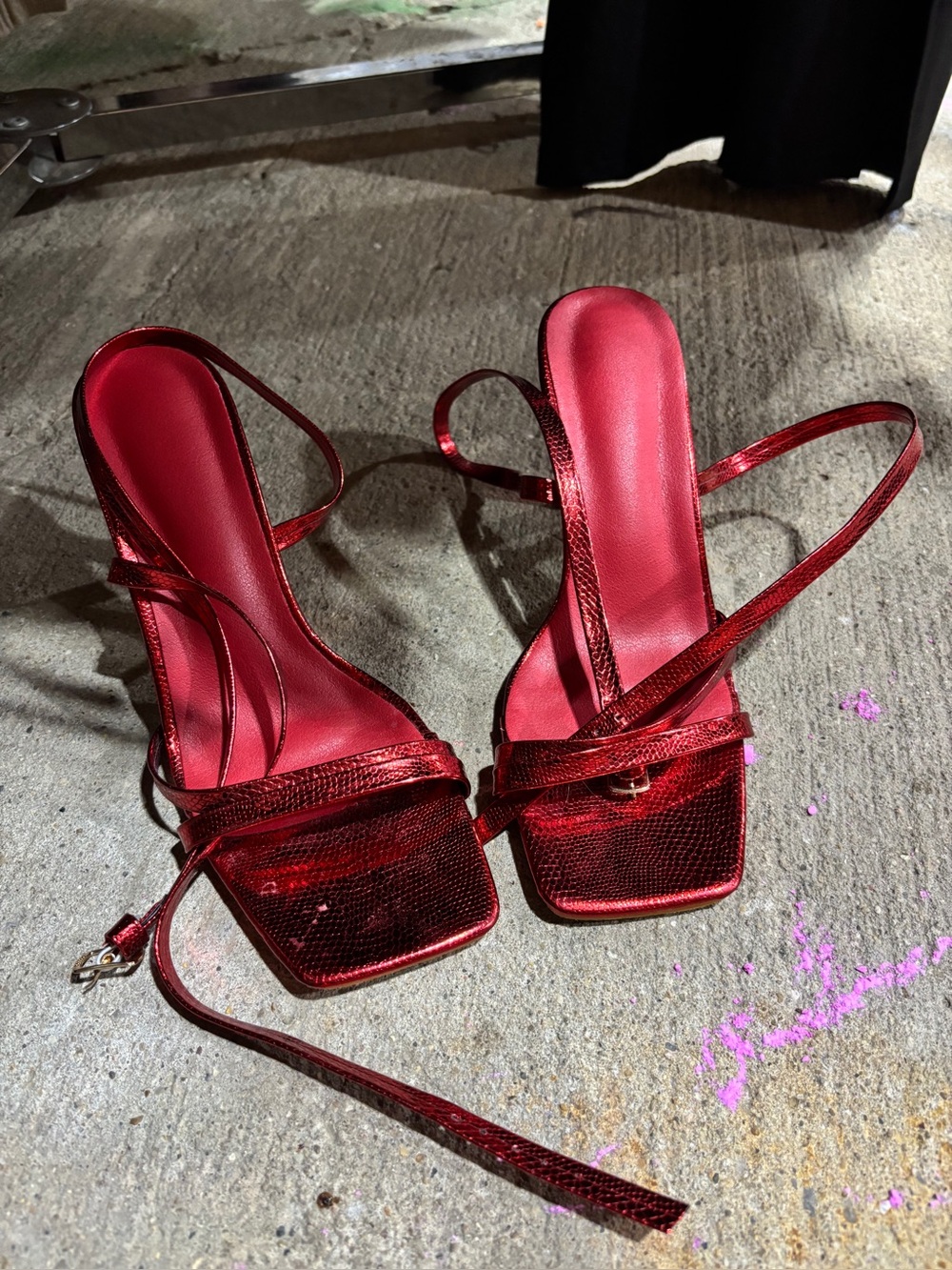 Size: 7 Ruby Red Strappy Square-Toe Heeled Heels